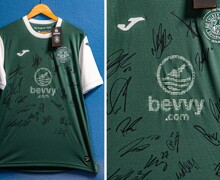 Item 09 - Signed Hibs top