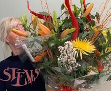 Item 25 - Stems of Edinburgh floral display voucher